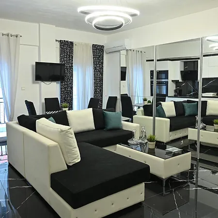 Daire Zeusplace Black And White Retreat *