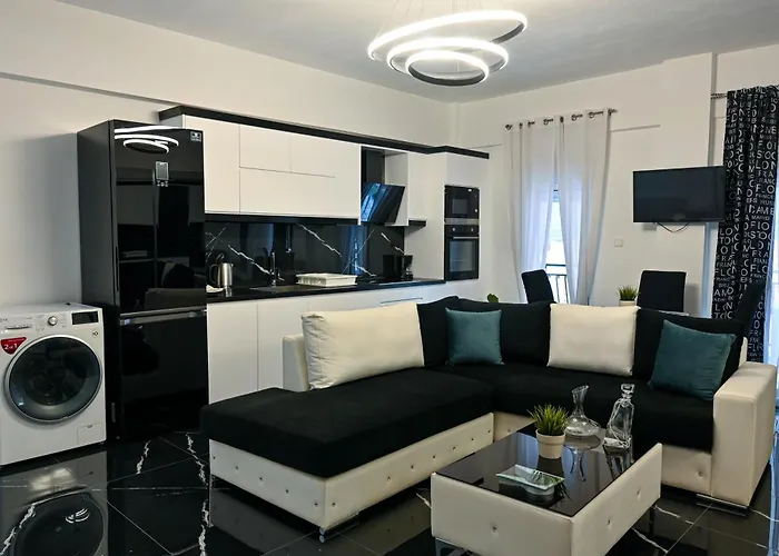 Zeusplace Black And White Retreat 公寓