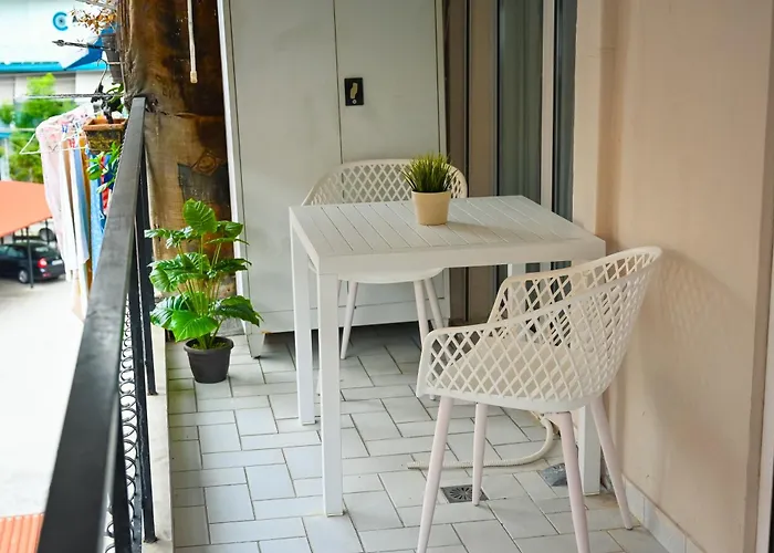 Zeusplace Black And White Retreat 公寓 *
